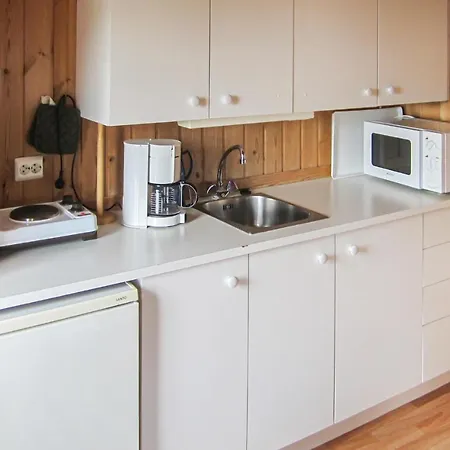 Awesome In Spangereid With Kitchen * Korshamn (Vest-Agder)